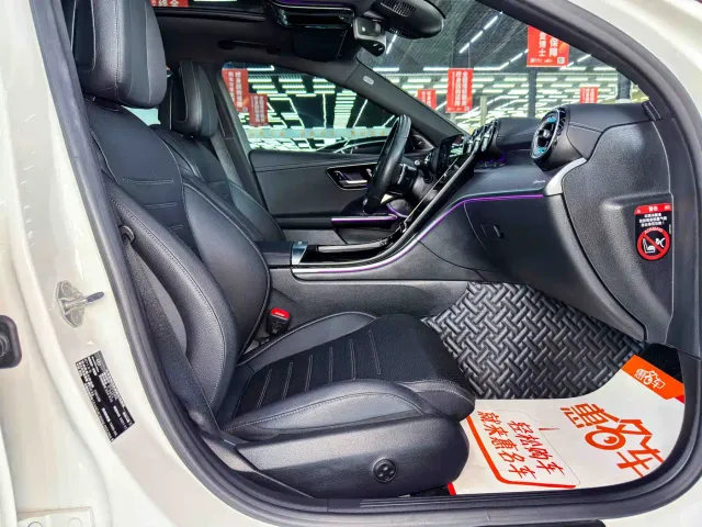 Mercedes-Benz C-Class — Фото автомобиля 16