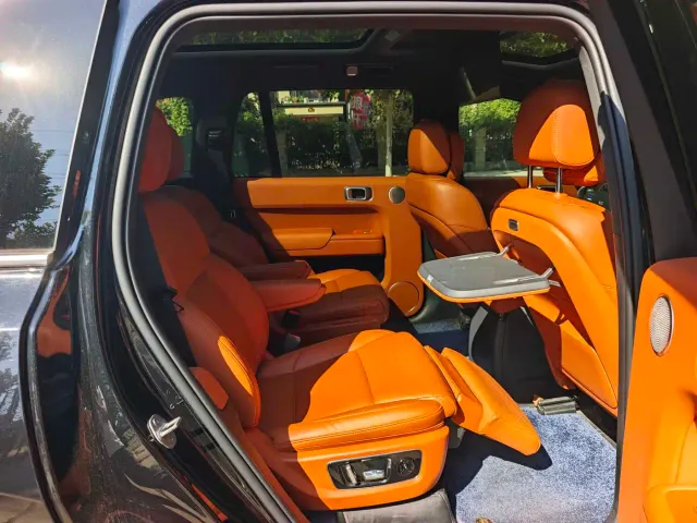 Li Auto L9 — Фото автомобиля 9