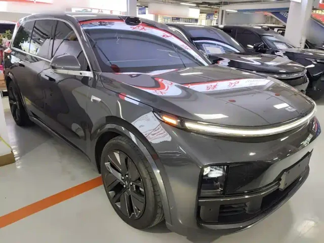 Li Auto L9 — Фото автомобиля 3