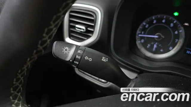 Hyundai Venue Venue 1.6 Modern Plus — Фото автомобиля 30