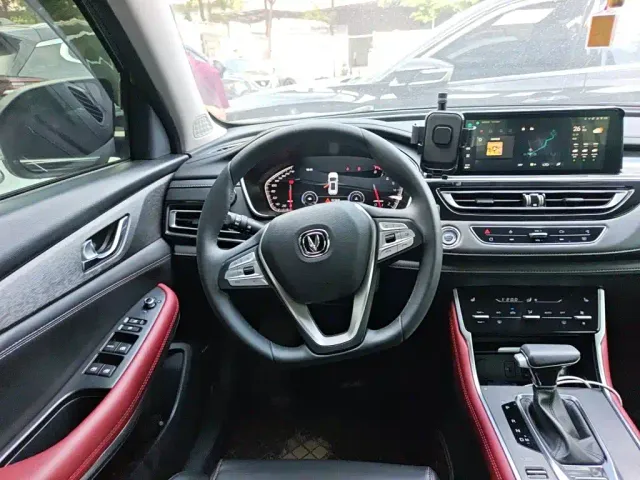 Changan CS75 — Фото автомобиля 6