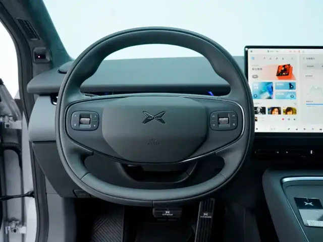 Xpeng P7+ — Фото автомобиля 12