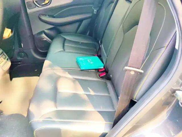 Roewe RX5 — Фото автомобиля 14