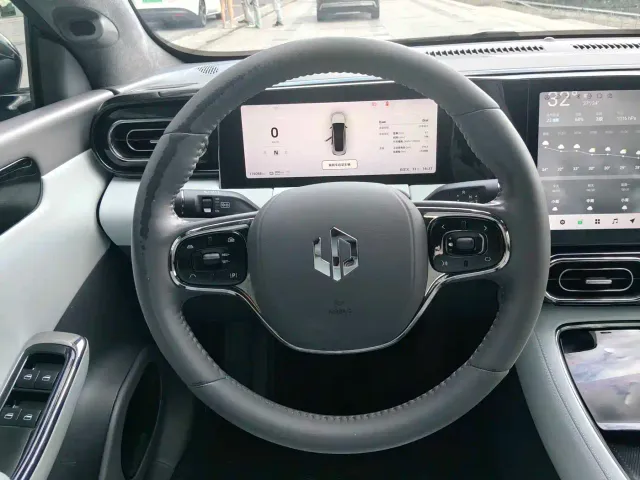 Leapmotor C01 — Фото автомобиля 18