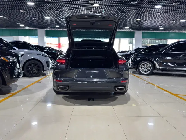 Porsche Panamera — Фото автомобиля 15