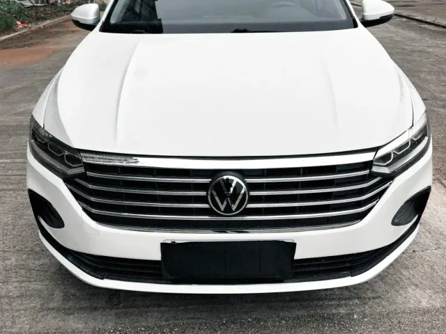 Volkswagen Lavida — Фото автомобиля 3
