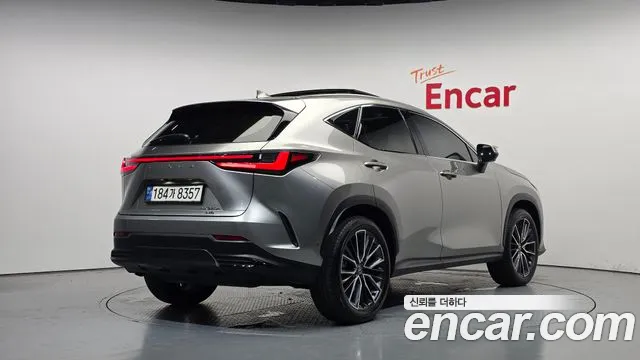 Фотография автомобиля — Lexus NX