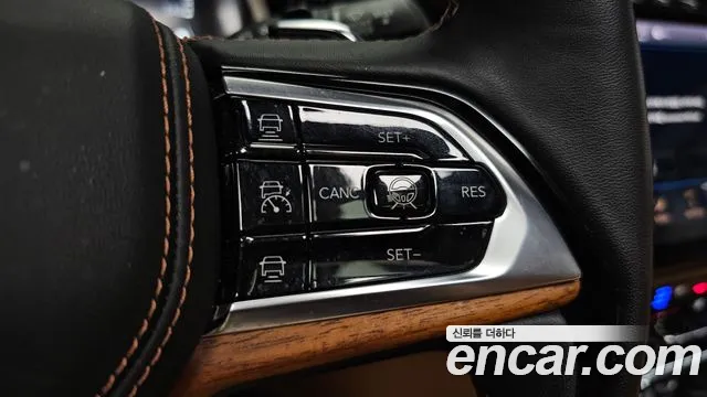 Jeep Cherokee Grand Cherokee(WL) L 3.6 Summit Reserve — Фото автомобиля 27