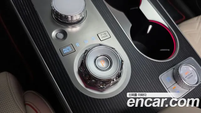 Genesis GV80 Coupe — Фото автомобиля 12