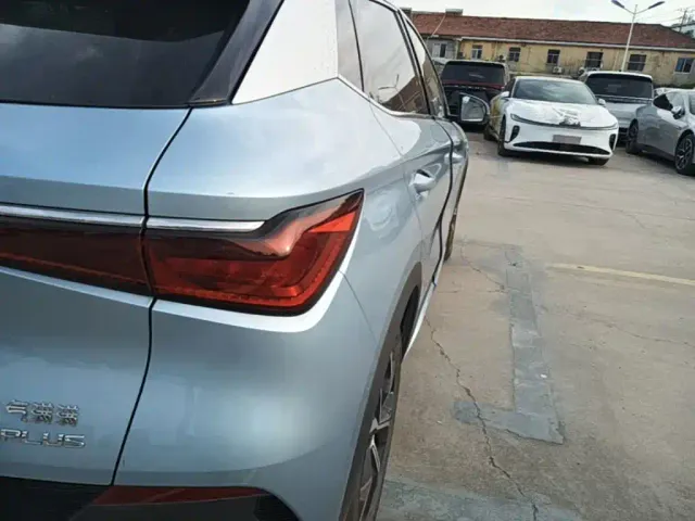 BYD Yuan PLUS — Фото автомобиля 7