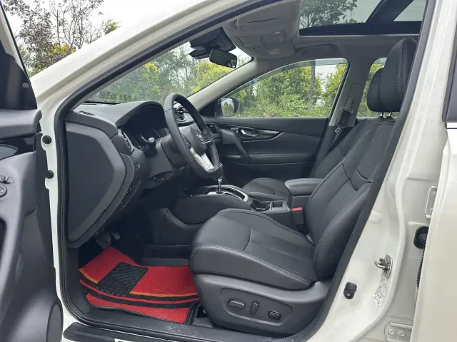 Nissan X-Trail — Фото автомобиля 8