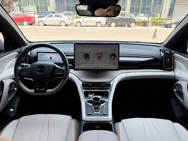 BYD Song Pro — Фото автомобиля 9
