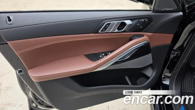 BMW X6 xDrive40i M Sport — Фото автомобиля 23