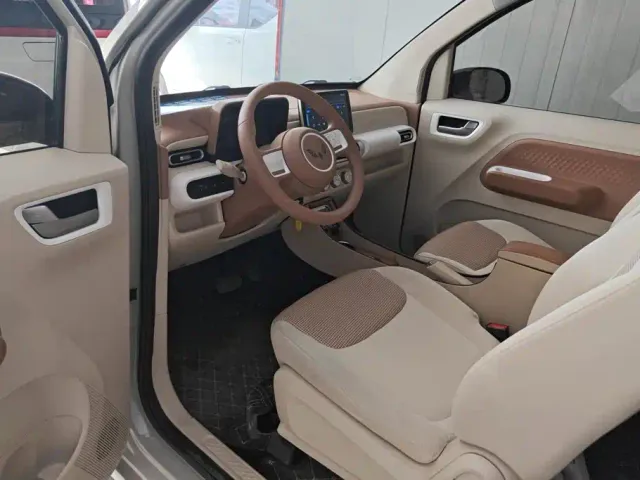 Wuling Hongguang Mini EV — Фото автомобиля 9