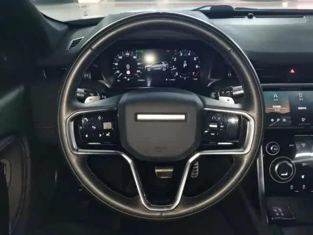 Land Rover Discovery Sport — Фото автомобиля 10