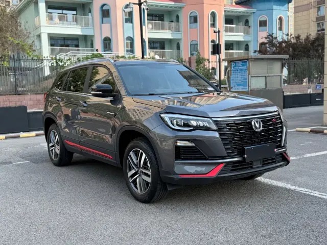 Changan CS75 — Фото автомобиля 3