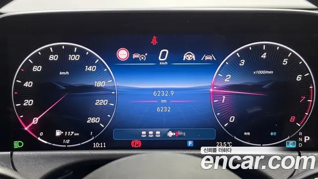 Mercedes-Benz E-Class — Фото автомобиля 8