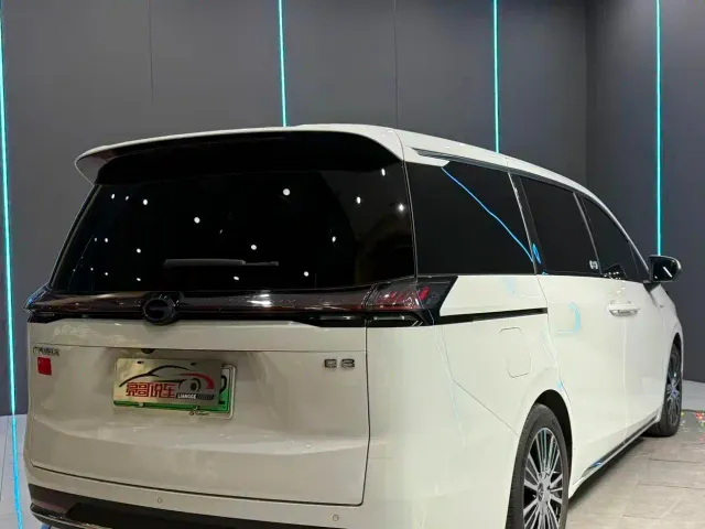 GAC Trumpchi E8 — Фото автомобиля 6