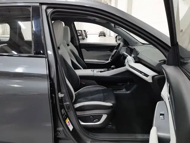 Changan CS75 Plus — Фото автомобиля 23