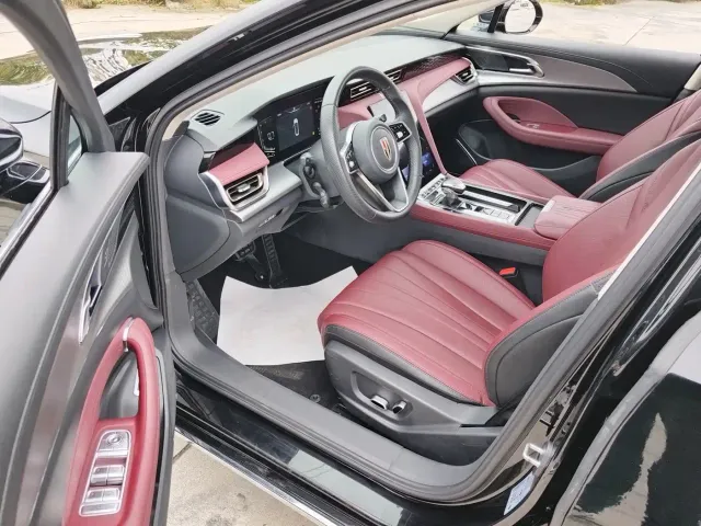 Hongqi H5 — Фото автомобиля 6