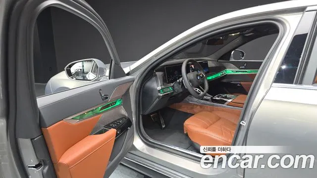 BMW 7-Series 7 серия (G70) 740i xDrive M Sport Limited — Фото автомобиля 10