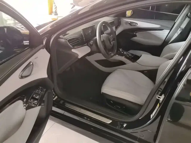 BYD Seal — Фото автомобиля 15