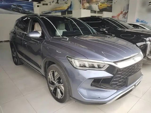 BYD Song Pro — Фото автомобиля 3
