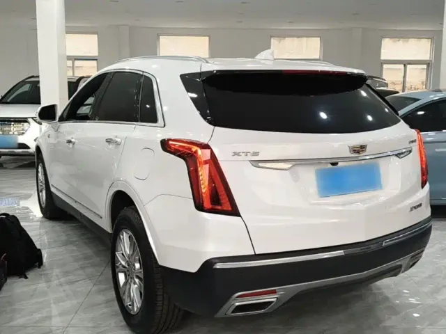 Cadillac XT5 — Фото автомобиля 4