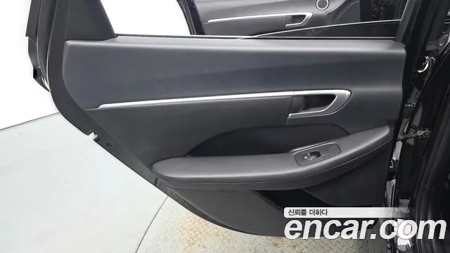 Hyundai Sonata Sonata (DN8) 2.0 LPG(Для проката) — Фото автомобиля 25