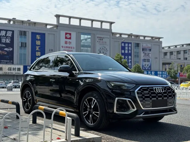 Audi Q5L — Фото автомобиля 4