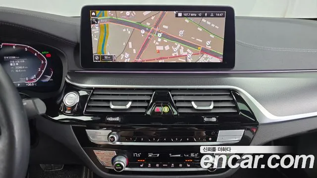 BMW 5 Series G30 — Фото автомобиля 13