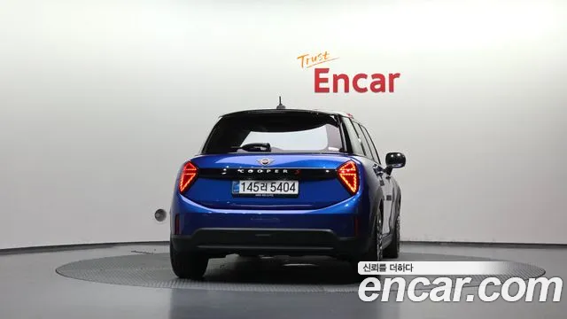 MINI Cooper 4th Gen — Фото автомобиля 4