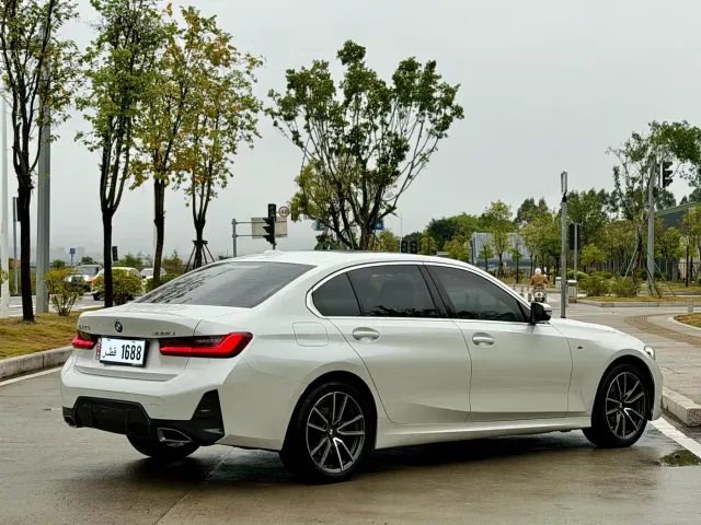BMW 3 Series — Фото автомобиля 4