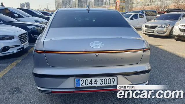 Hyundai Grandeur GN7 — Фото автомобиля 2