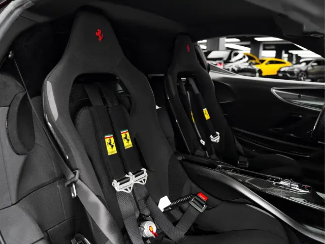 Ferrari SF90 — Фото автомобиля 24