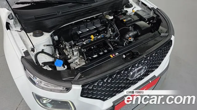 Hyundai Venue — Фото автомобиля 6
