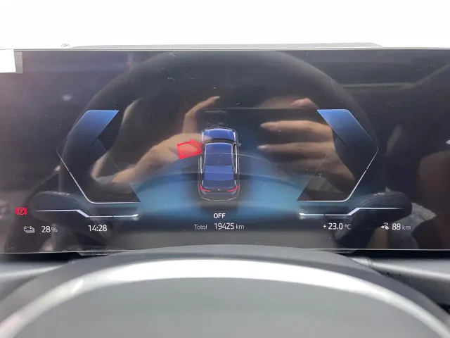 BMW i3 — Фото автомобиля 11