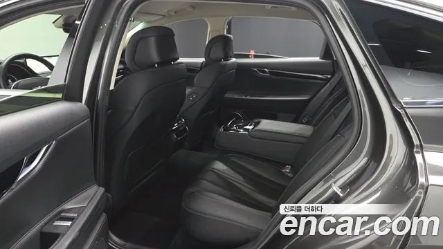 Genesis G80 Бензин 2.5 турбо 2WD — Фото автомобиля 10