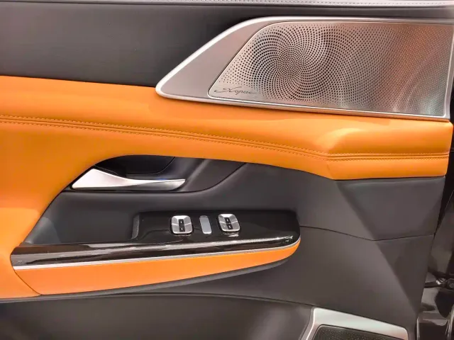 Xpeng G9 — Фото автомобиля 6