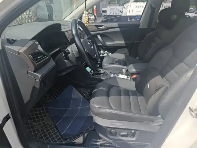 Volkswagen Tharu — Фото автомобиля 11