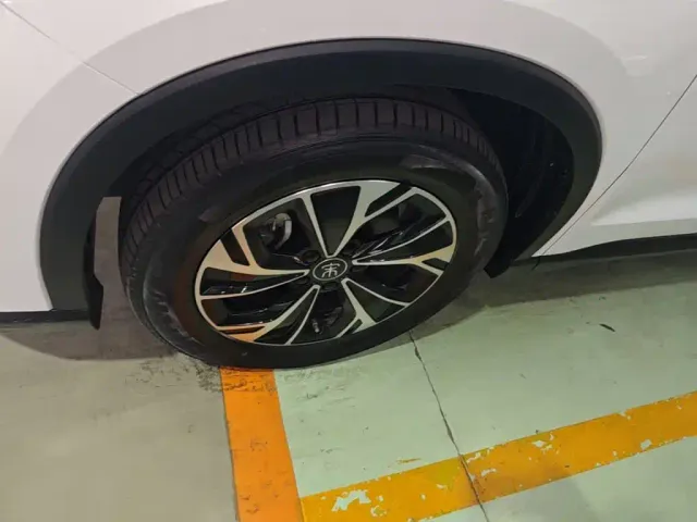 BYD Song Pro — Фото автомобиля 22