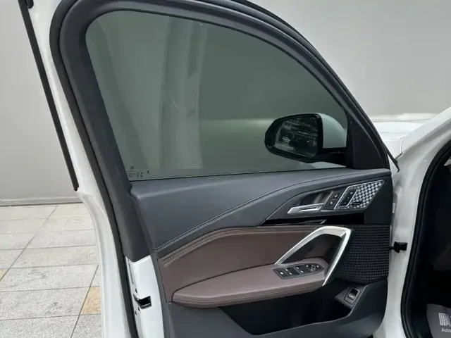 BMW X1 — Фото автомобиля 12