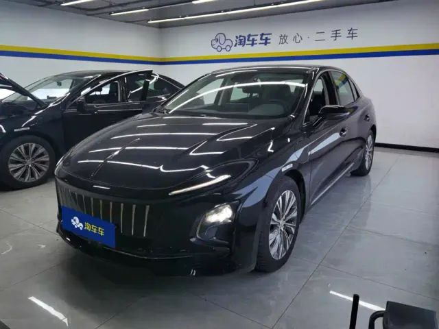 Фотография автомобиля — Hongqi E-QM5