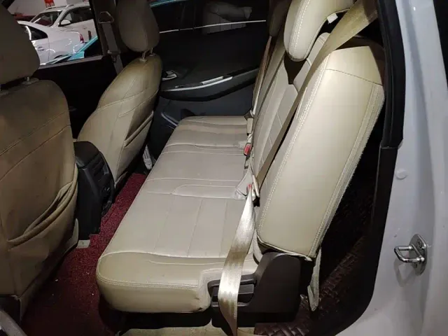 Wuling Hongguang — Фото автомобиля 16