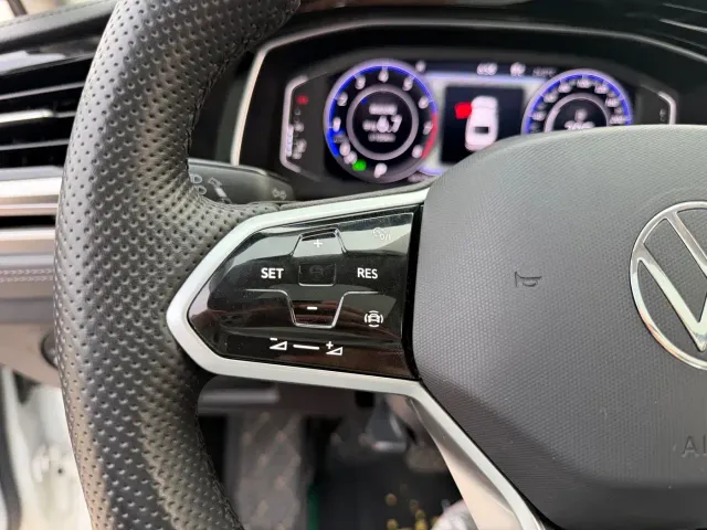 Volkswagen Sagitar — Фото автомобиля 12