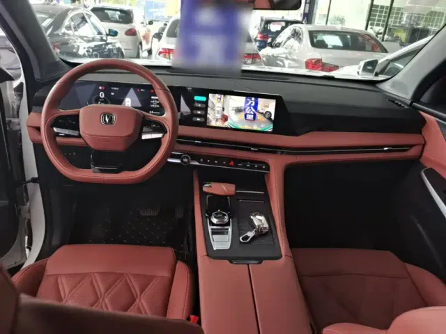 Changan CS75 Plus — Фото автомобиля 9