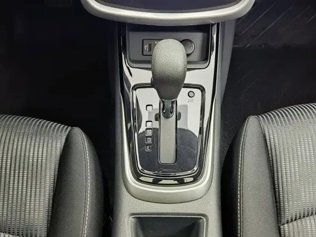 Nissan Tiida — Фото автомобиля 13