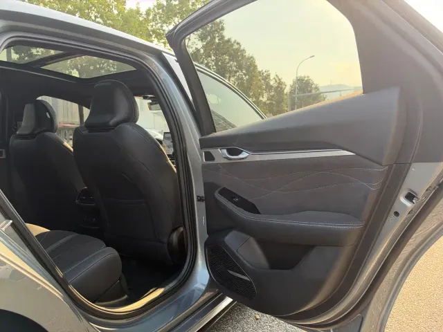 Geely Xingrui — Фото автомобиля 20