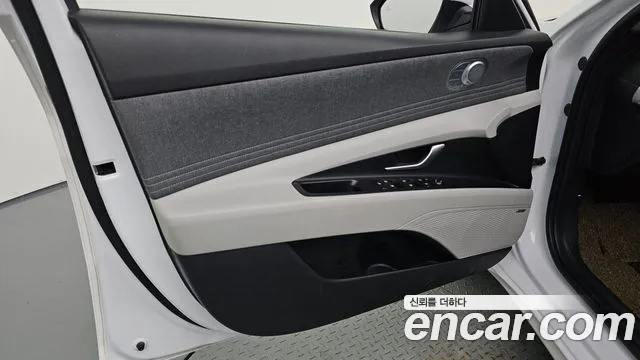 Hyundai Avante CN7 — Фото автомобиля 24
