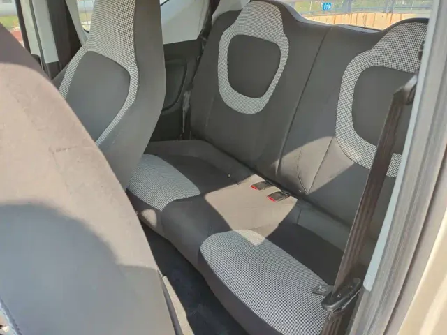 Wuling Hongguang Mini EV — Фото автомобиля 9